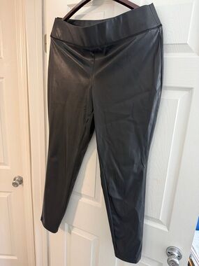 INC International Concepts Faux Leather Skinny Pants in Black